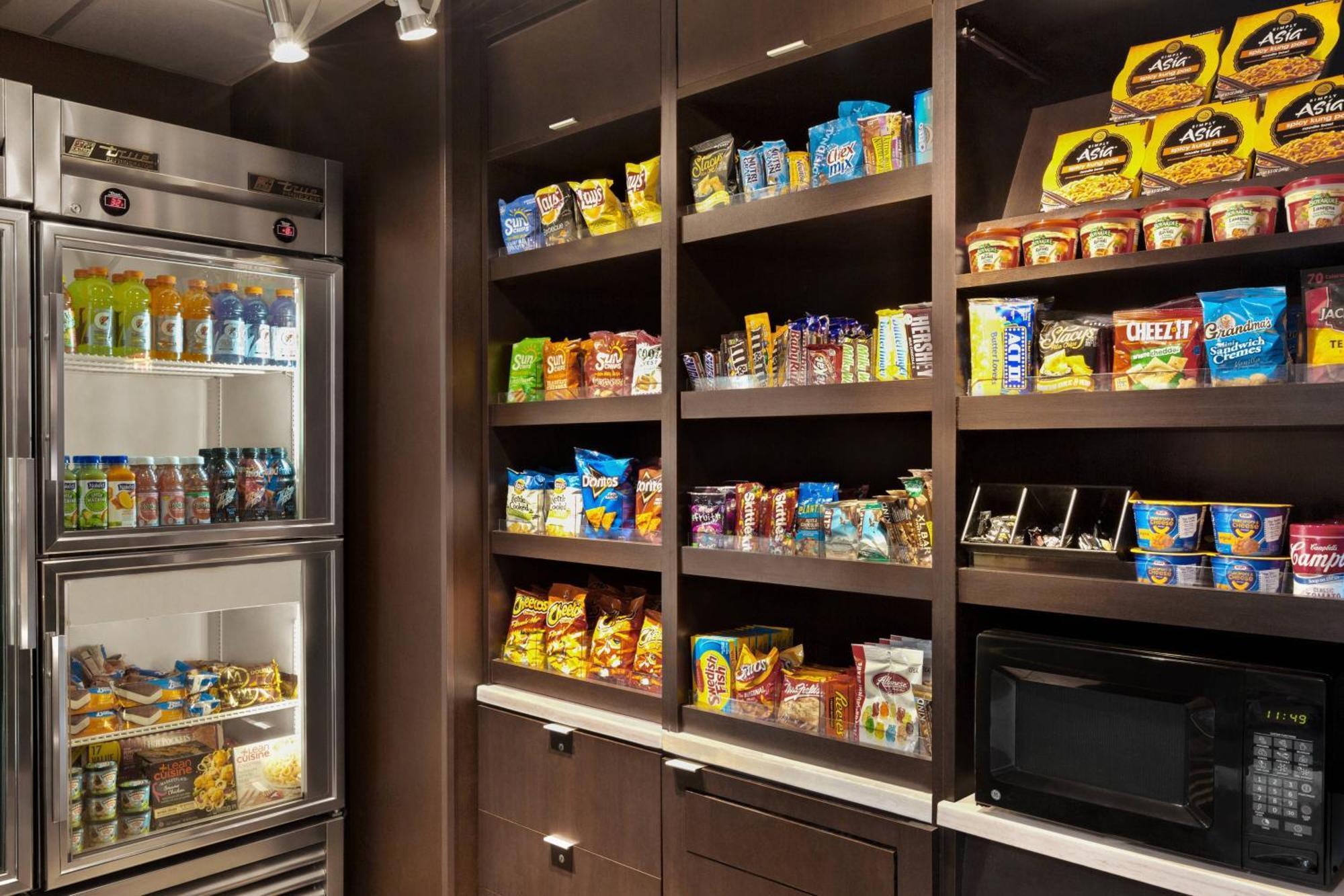 Courtyard By Marriott Tulsa Central Bagian luar foto