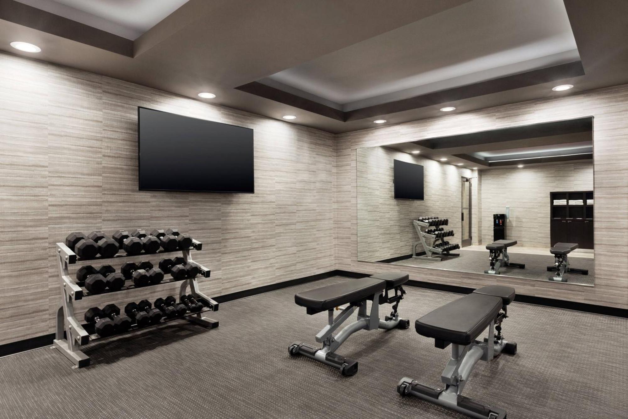 Courtyard By Marriott Tulsa Central Bagian luar foto